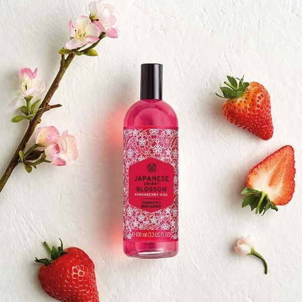 The Body Shop Japanese Cherry Blossom Strawberry Kiss Fragrance Mist – 100ml